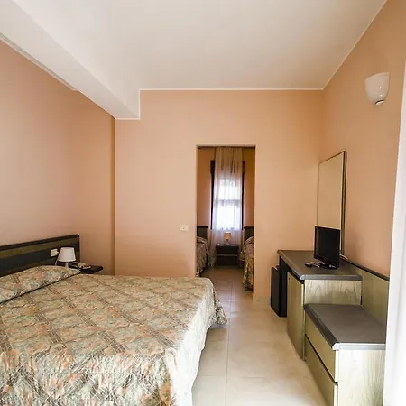 Hotell Torre Del Sole 3*