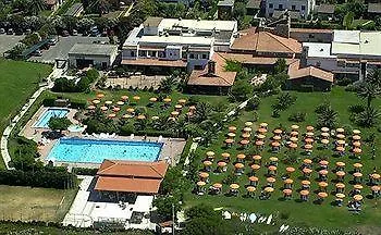 호텔 Torre Del Sole 3*
