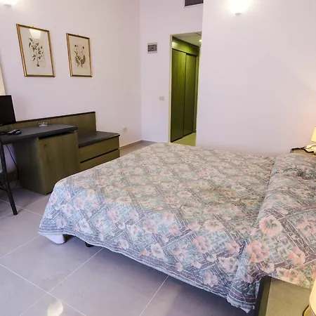 Torre Del Sole Hotel 3*